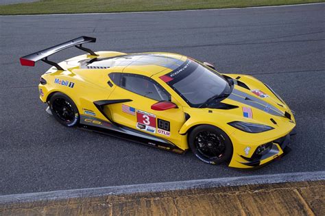 Chevrolet Unveils the No. 3 C8.R Corvette Paint Scheme