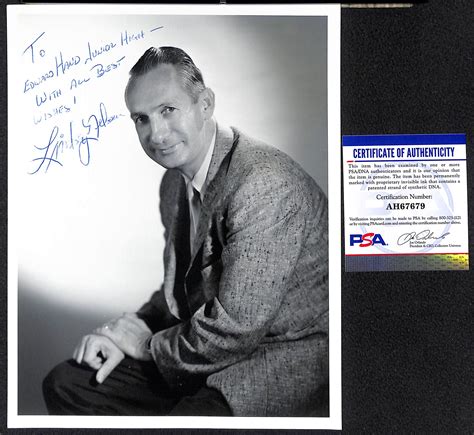 Lot Detail - Lindsey Nelson (Mets Sportscaster d. 1995) Signed 8"x10" Photo - PSA/DNA COA