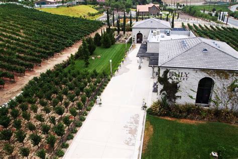 14 Best Temecula Wineries to Visit - WineCountry.com