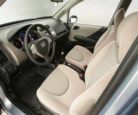 Cars-Model 2013: honda fit interior