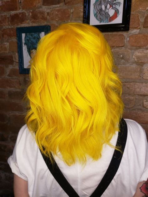 Yellow Love: Types of Hair Color for a Vibrant Look