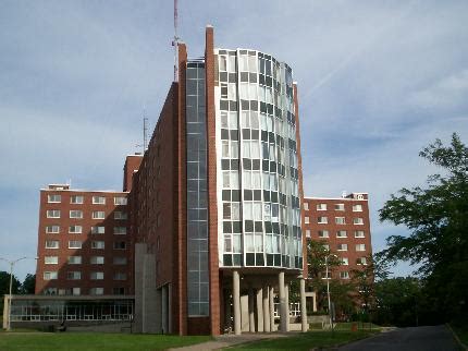 Top 10 Dorms at Syracuse University - OneClass Blog