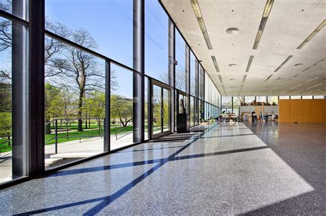 Mies and Modernism: The IIT Campus Tour | Walking Tours | Chicago ...