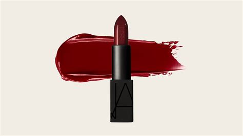 13 Best Dark Lipsticks in 2023 for a Grunge Look Year-Round | Allure