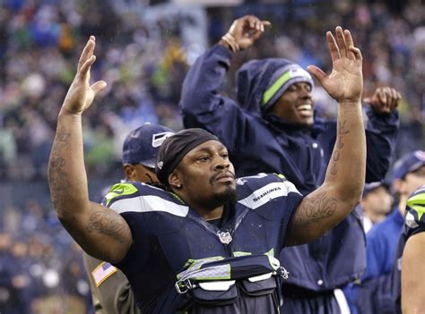 Marshawn Lynch denies reporters' questions in postgame interview, but ...