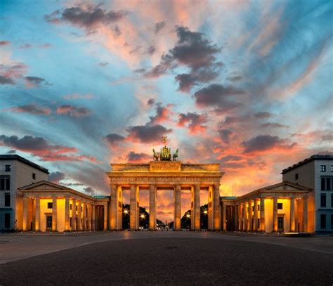 Brandenburger Tor Bei Sonnenuntergang | Sonnenuntergang, Brandenburger tor, Tor