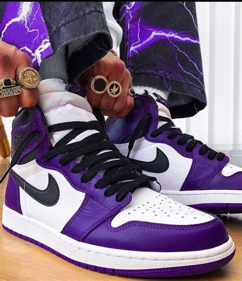 𝕻𝖎𝖓|@ 𝕼𝖚𝖊𝖊𝖓 𝕾𝖍𝖆𝖋𝖎𝖞𝖆🦋 | Sneakers fashion, Jordan 1 court purple, Air ...