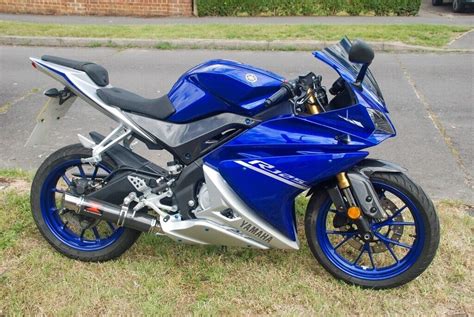 YAMAHA YZF R125 2018 (ABS) | in Addlestone, Surrey | Gumtree