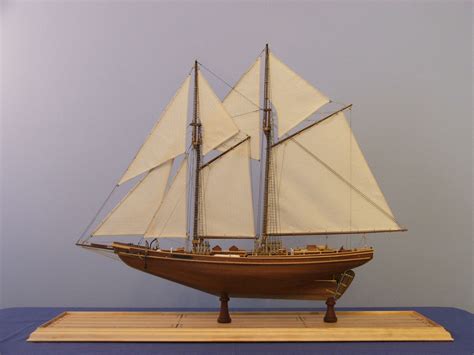 Bluenose II 017 - Gallery of COMPLETED Kit-Built Ship Models - Nautical Research Guild's Model ...