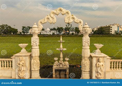 Jal Mandir Pawapuri Lord Mahavir Jain Temple Stock Image - Image of lotus, nature: 194700515