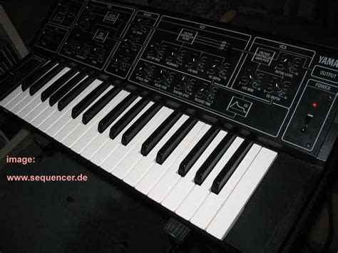 Yamaha CS5 Analog Synthesizer