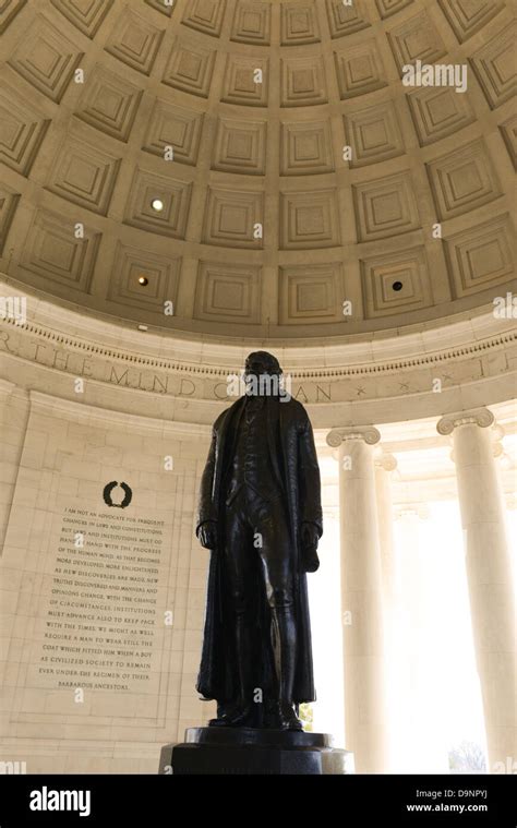 Jefferson Memorial Statue Stock Photo - Alamy