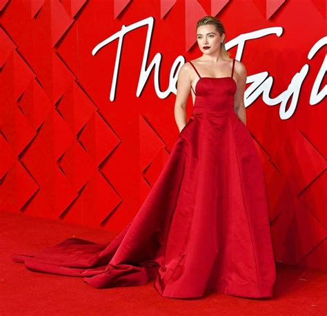 Celebrities Wearing Red Looks: Photos of the Best Outfits – Hollywood Life