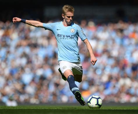 MANCHESTER, ENGLAND - APRIL 20: Oleksandr Zinchenko of Manchester City ...