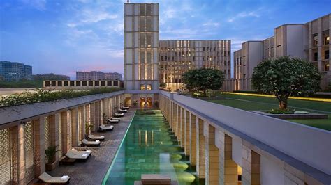 The Lodhi Hotel New Delhi (India): full tour - YouTube