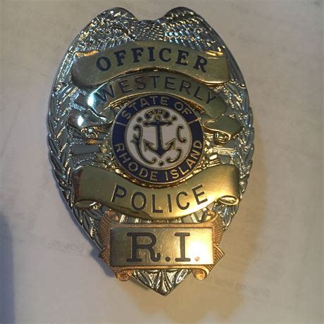 Collectors-Badges Auctions - Westerly Rhode Island Police Officer Badge