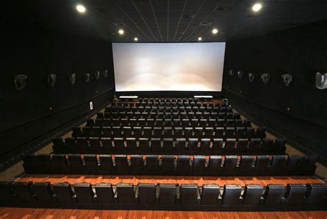 Main Street Movies 5 opens in downtown Newark | Regional | cecildaily.com