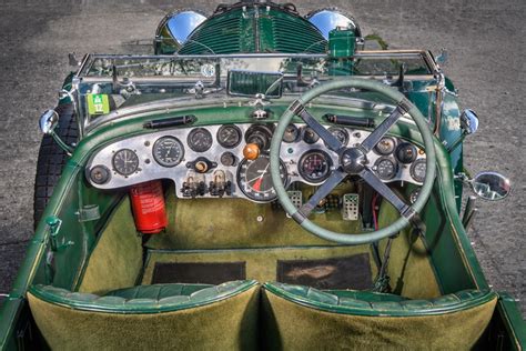 Cockpit Bentley Blower Tourer by Vanden Plas 1930 - Auto-Retro-Passion.ro