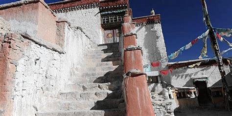 Zhaxigang Monastery in Gar County, Ngari: Zhaxigang Monastery in Gar County, Ngari, Zhaxigang ...