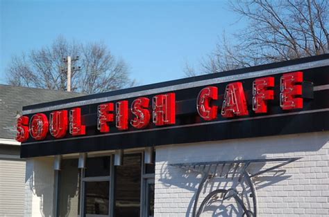 Lunch at Soul Fish Cafe « I Love Memphis