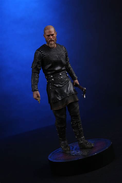 RAGNAR STATUETTE VIKINGS CHRONICLE COLLECTIBLES 23 CM - Kingdom Figurine