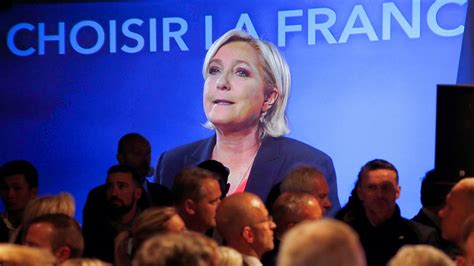 Le Pen supporters boo results | Euronews