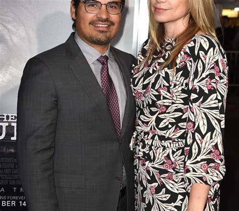 Michael Peña is Married to Wife: Brie Shaffer - wifebio.com