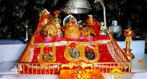 Vaishno Devi Temple - Darashan