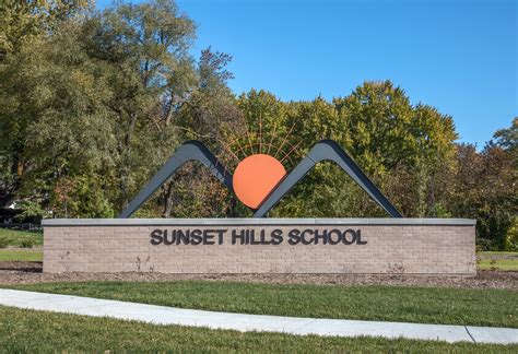 Sunset Hills Elementary - Education Snapshots