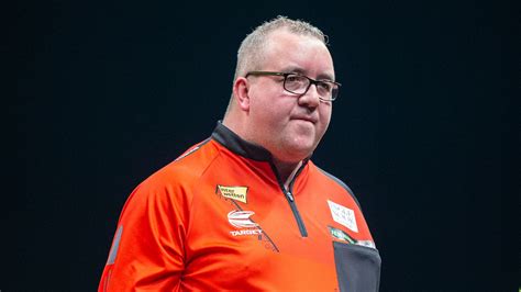 Stephen Bunting beats Michael Van Gerwen for first time to reach Finals Day in Kiel | Darts News ...