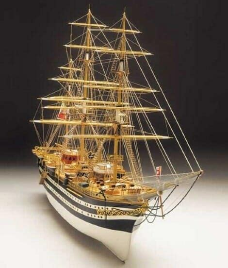 Amerigo Vespucci Model Ship Kit Deluxe - Mantua (MA741)