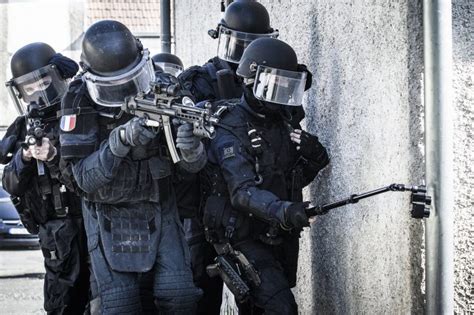 "Au GIGN, on s'engage pour la vie." Confidences d'un ancien opérateur