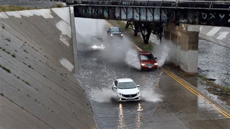 Southern California storm causes slick roads, flooding, crashes