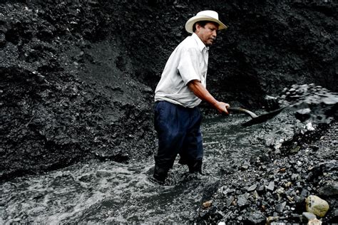 Emerald mining in Colombia (Muzo, Boyacá Department, Colombia)