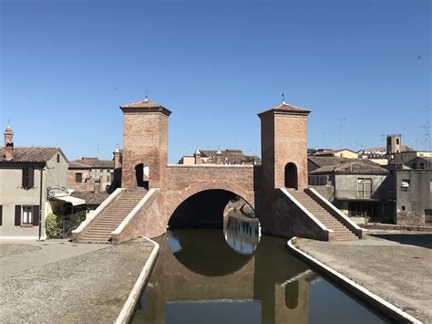 COMACCHIO: WALKING AROUND “LITTLE VENICE” - SmallbutGold - Ascolta i luoghi