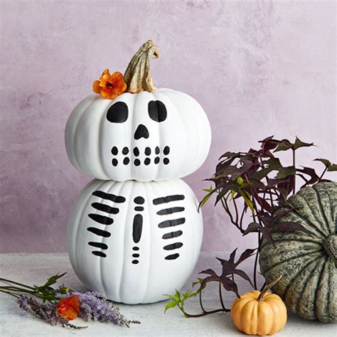 65 Best Pumpkin Painting Ideas - Painted Pumpkins for Halloween