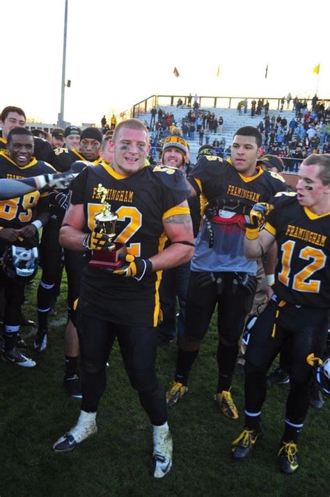 Framingham State Captures First-Ever New England Football Conference ...