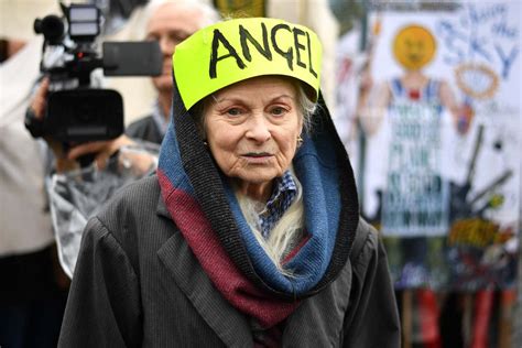 Vivienne Westwood among Julian Assange supporters rallying outside ...