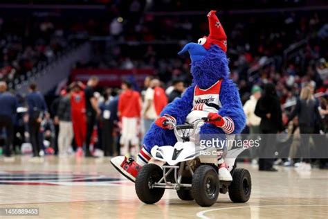 Wizards Mascot Photos and Premium High Res Pictures - Getty Images