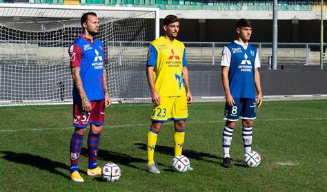 Chievo Verona 20-21 Home, Away & Third Kits Released - Footy Headlines