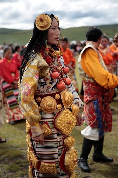 Local style: Ornaments of the Khampa Tibetans