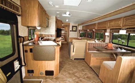 2011 Winnebago Vista Class A Motorhome - Roaming Times