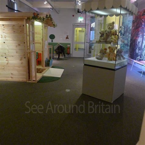 Portsmouth City Museum and Art Gallery, Portsmouth, Hampshire - See Around Britain