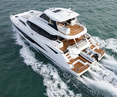 Aquila 70 Power Catamaran Review - Power & Motoryacht