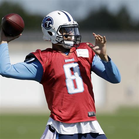 Marcus Mariota a Game-Time Decision vs. Dolphins with Hamstring Injury ...