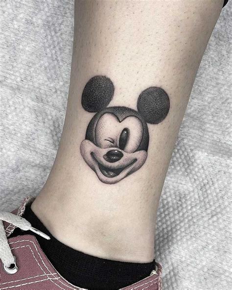 Aggregate more than 77 mickey and minnie tattoo - in.cdgdbentre