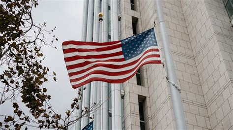 Displaying The American Flag – Tips On Etiquette And Other Crucial ...