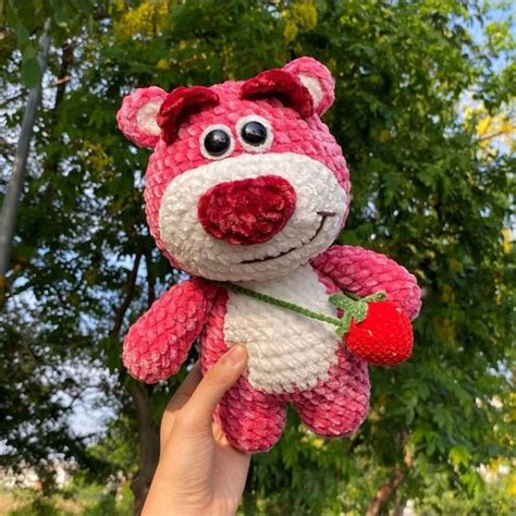 Jual BONEKA LOTSO TOYSTORY CROCHET AMIGURUMI LUCU BONEKA RAJUT CUTE LOTSO | Shopee Indonesia