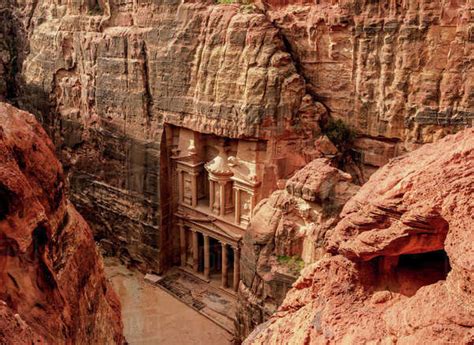 The Treasury (Al-Khazneh), elevated view, Petra, UNESCO World Heritage ...