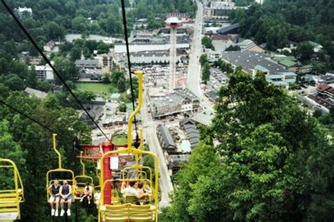 Gatlinburg Photo Gallery - gatlinburg-sky-lift